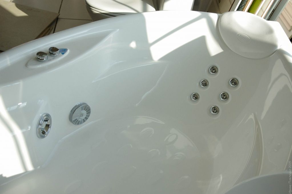 Jacuzzi Celtia-6.jpg